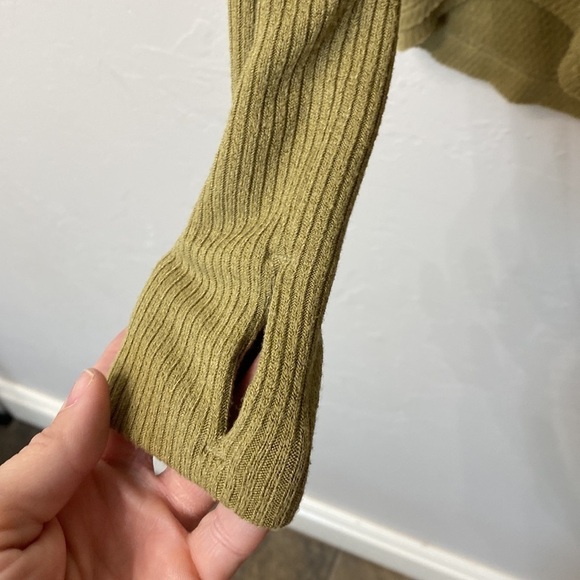 Free People We The Free long sleeved top size XS - Picture 13 of 14